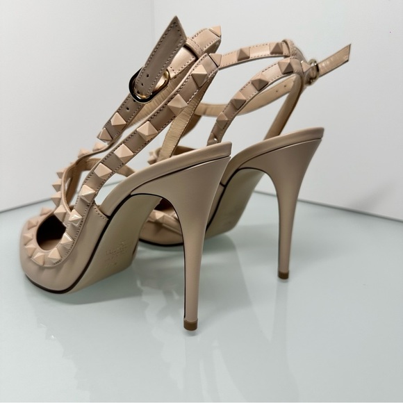 Valentino Garavani Rockstud Ankle Strap Pump Woth Tonal Studs - Picture 3 of 12